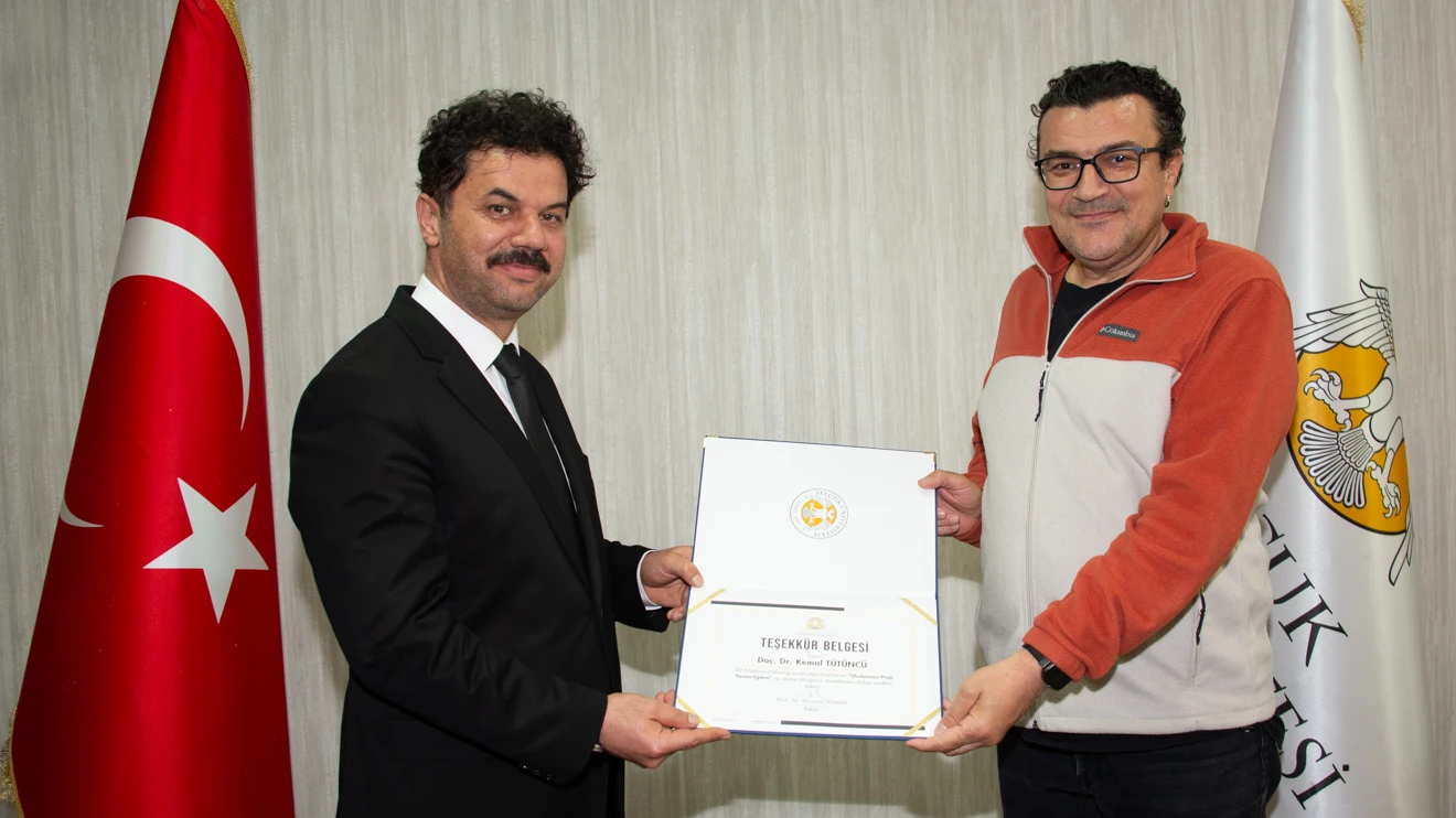 Rektör Yılmaz’dan proje eğitimlerine katkı sağlayan akademisyenlere teşekkür